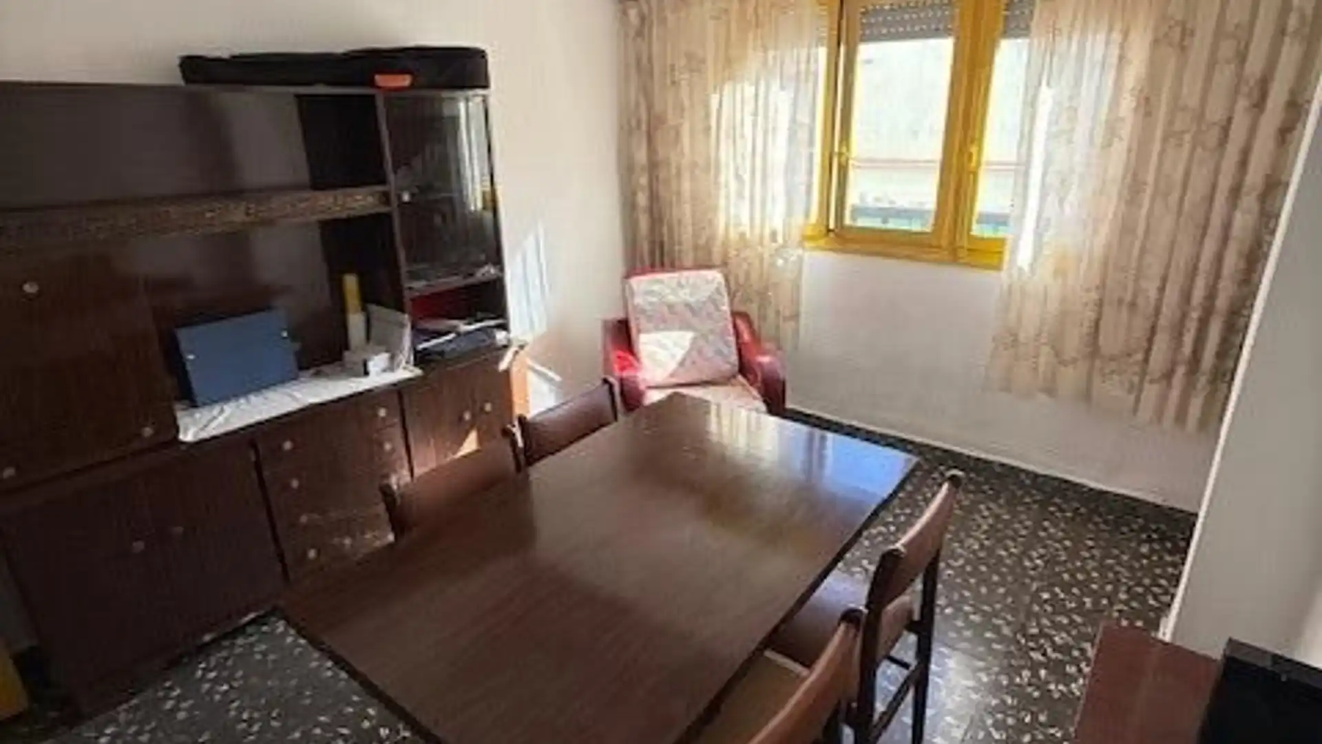 Apartments for sale in BARRACHINA, Ensanche - Parque del Oeste