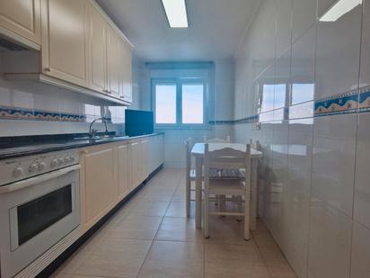 Kitchen of Flat for sale in Foz  with Storage room, Furnished and Oven