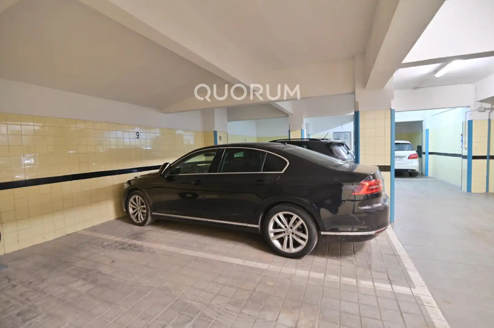 Parking de Piso en venta en Bilbao  con Terraza y Trastero