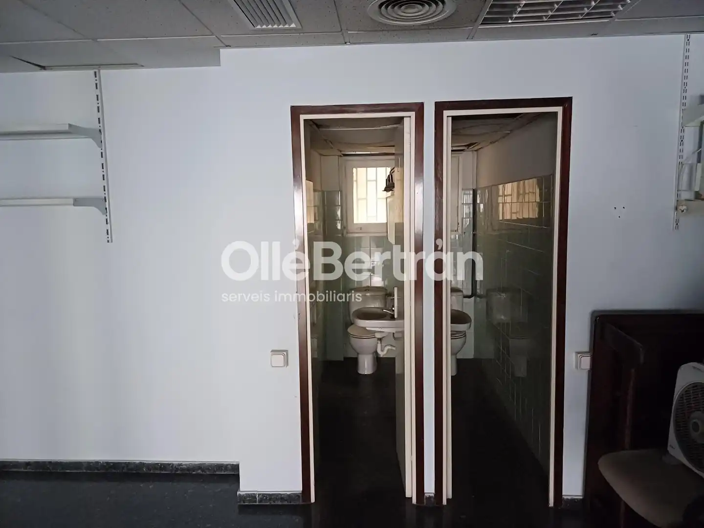 Baño de Oficina de alquiler en Barcelona