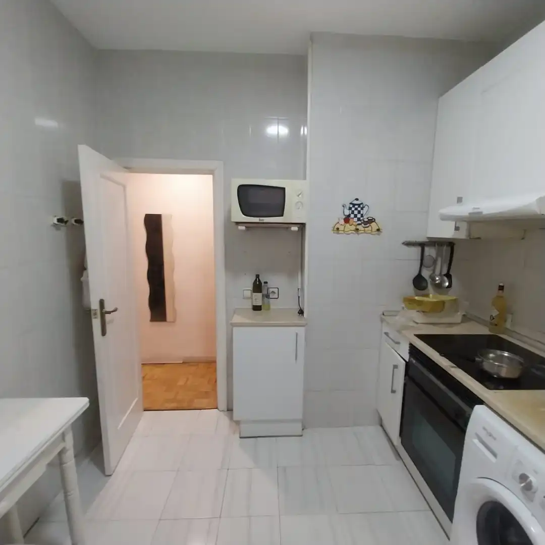 Cocina de Piso en venta en Valladolid con Calefacción, Parquet y Terraza