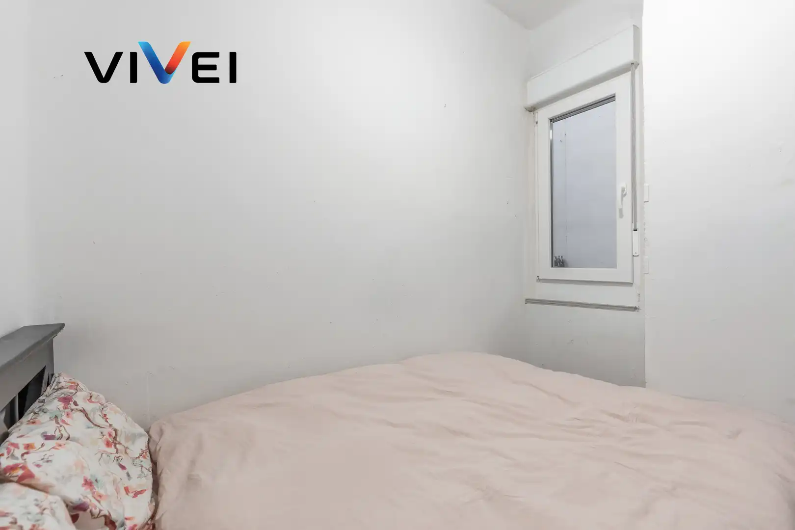 Habitación de Piso en venta en Madrid con Calefacción y Balcón