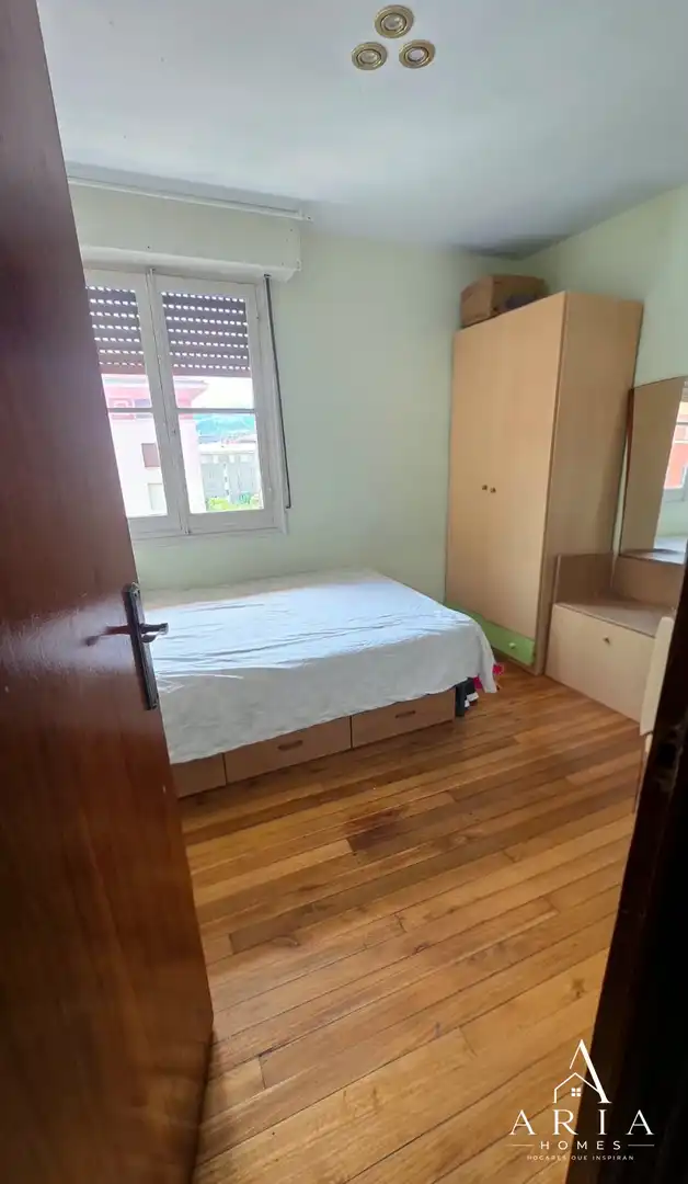 Bedroom of Flat for sale in Bilbao 