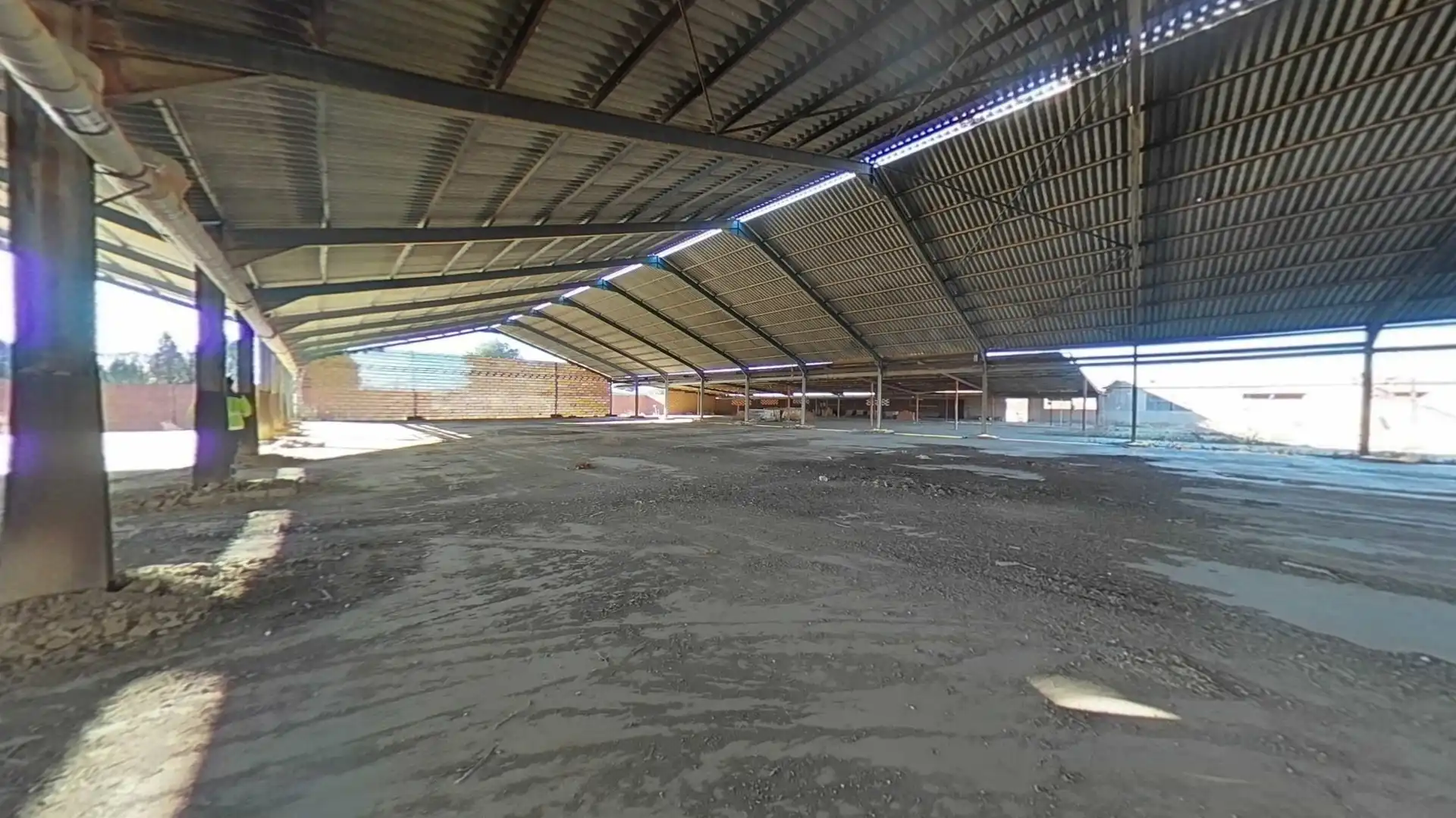 Fabrikhallen zum Verkauf in Torrenueva, Santa Cruz de Mudela