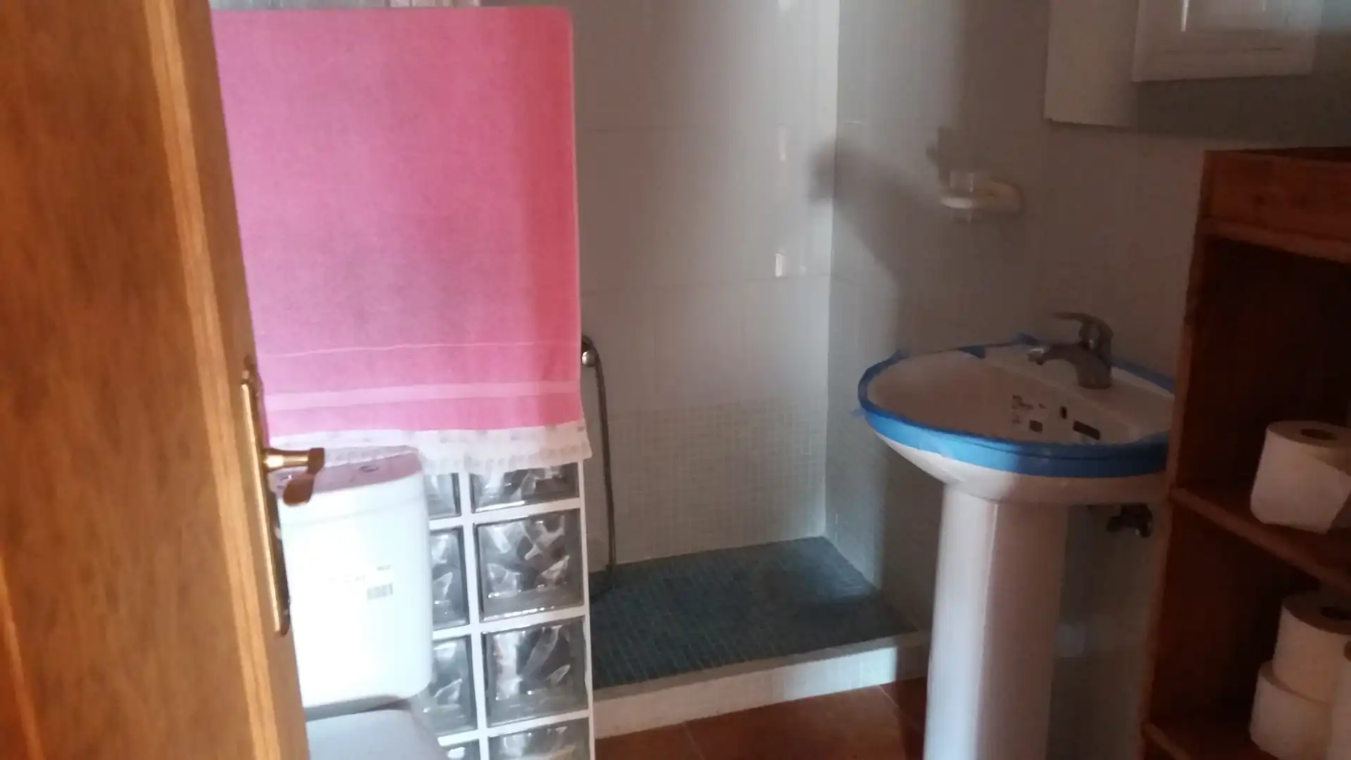 Baño de Casa adosada en venta en Almuñécar con Terraza, Piscina y Amueblado