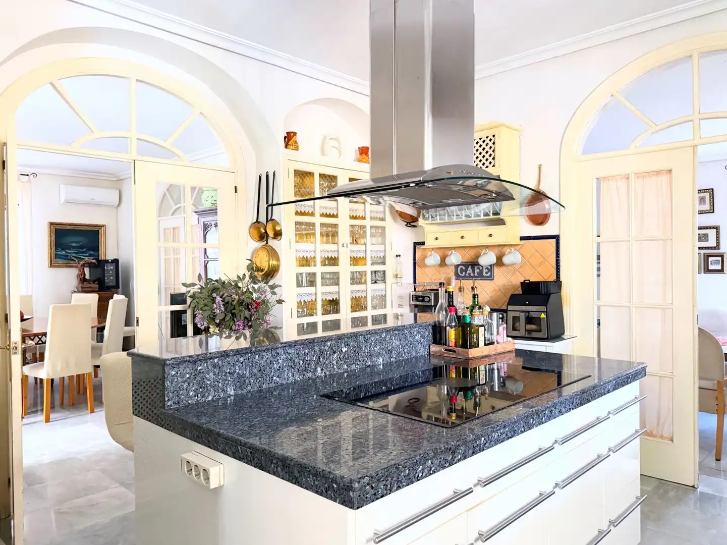 Chalet con piscina en venta en Palomares del Río, imagen 12