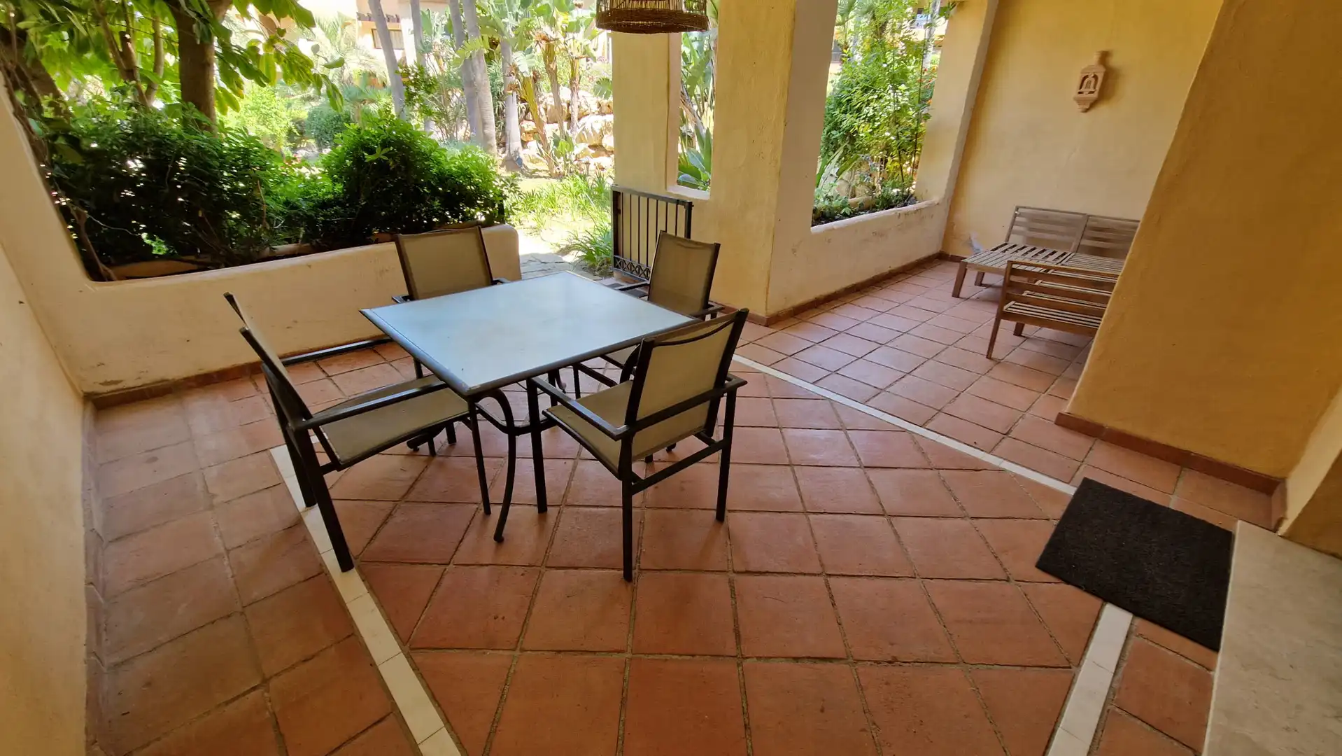 Terrassa de Planta baixa en venda en Estepona amb Aire condicionat, Terrassa i Piscina