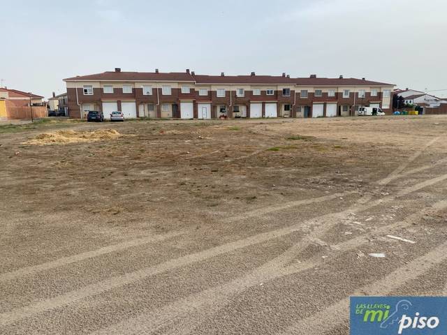 Terreno residencial en Venta en Calle Río Ebro, 1 en Valdestillas