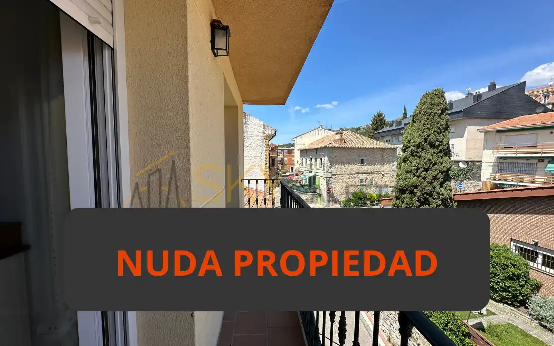 Vista exterior de Piso en venta en Becerril de la Sierra con Terraza y Amueblado