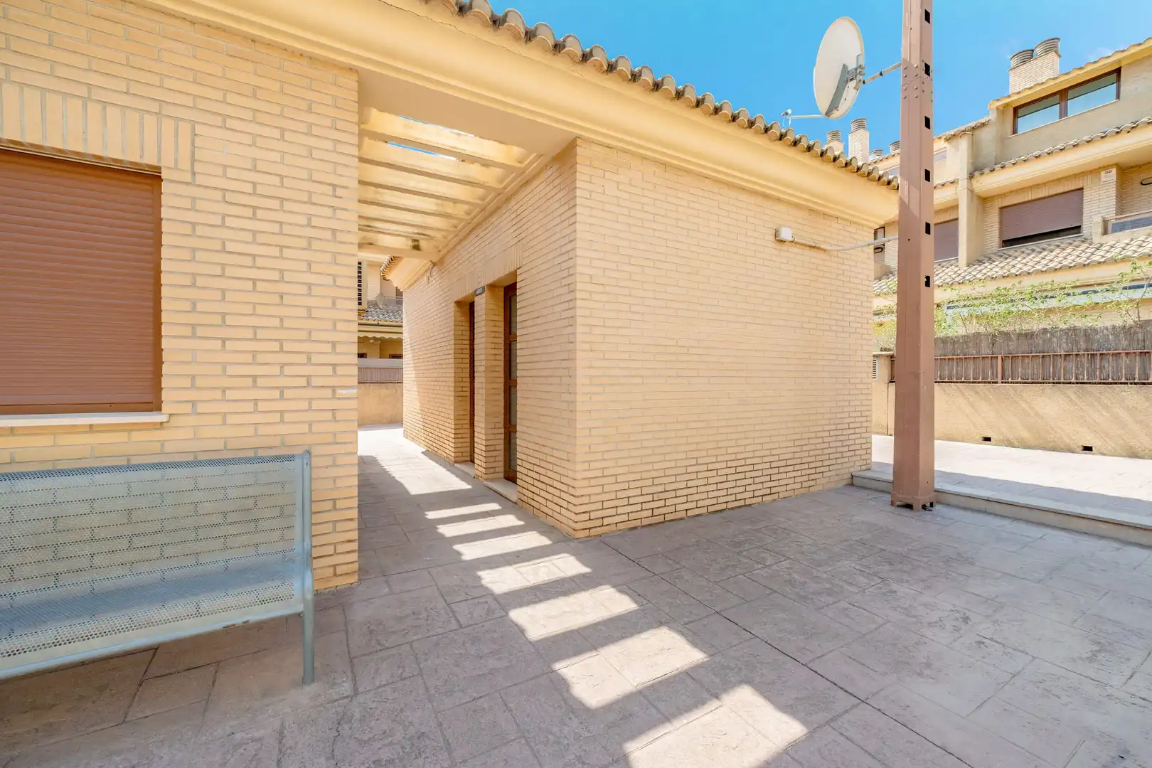 Adossat amb terrassa en venda a Pobles de l'Oest, imagen 67