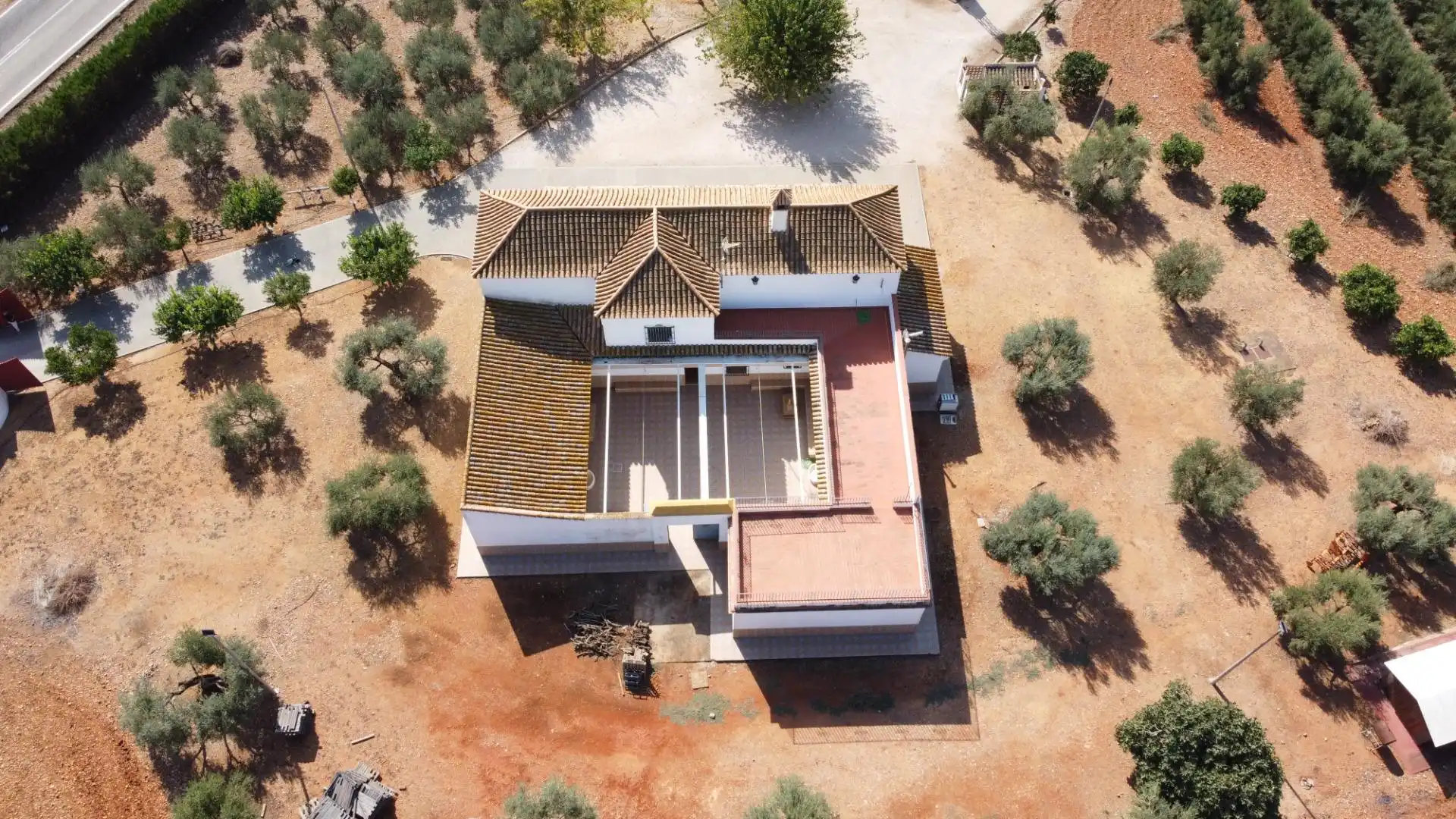 Vista exterior de Finca rústica en venta en Carmona con Calefacción, Jardín privado y Terraza