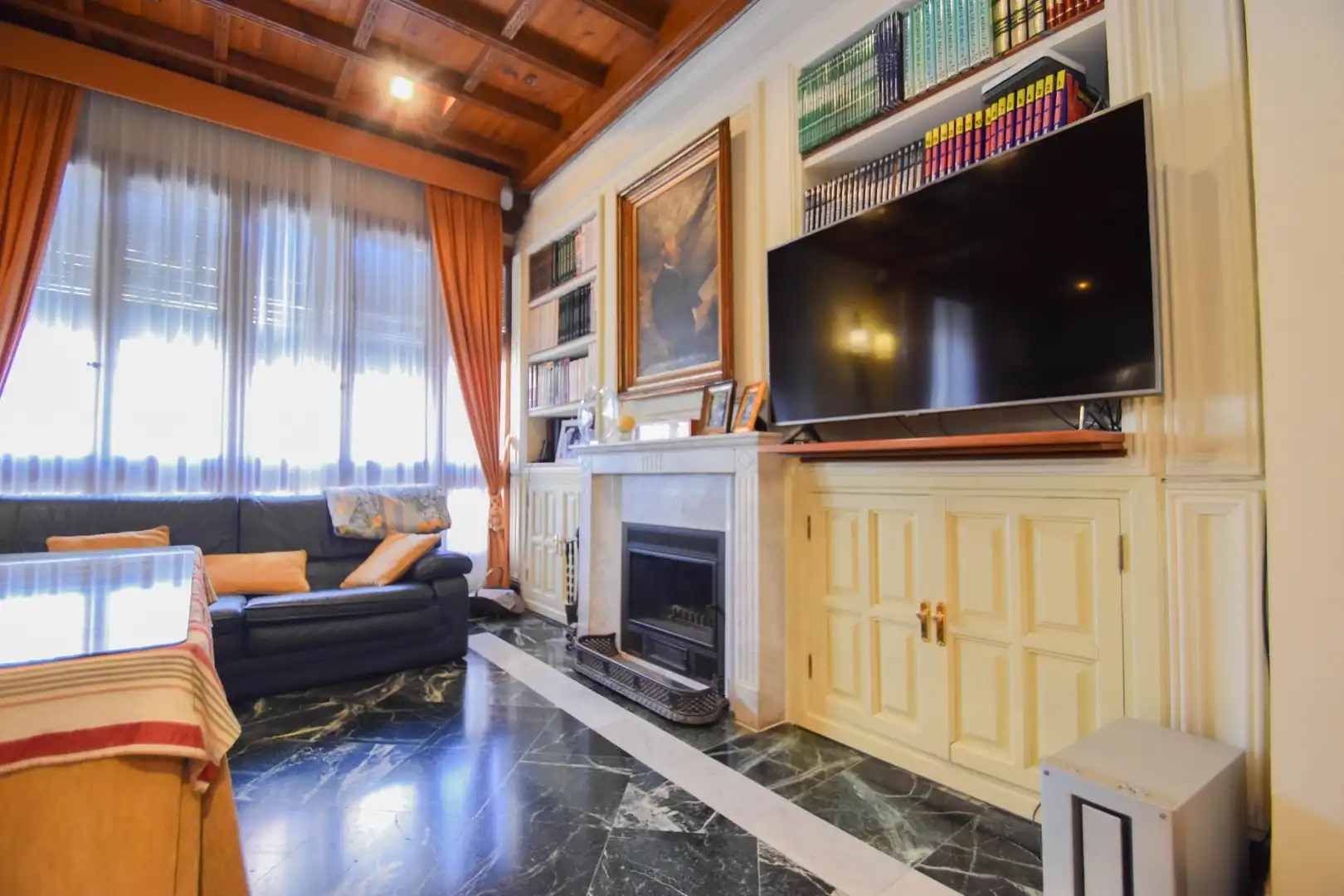 Living room of Buildings for sale in Almuñécar