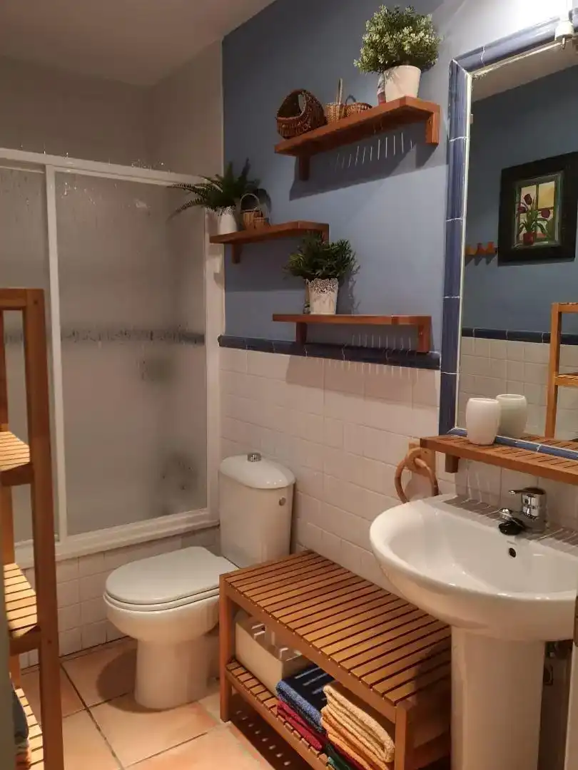 Badezimmer von Wohnungen zur Miete in Ayamonte mit Klimaanlage und Schwimmbad