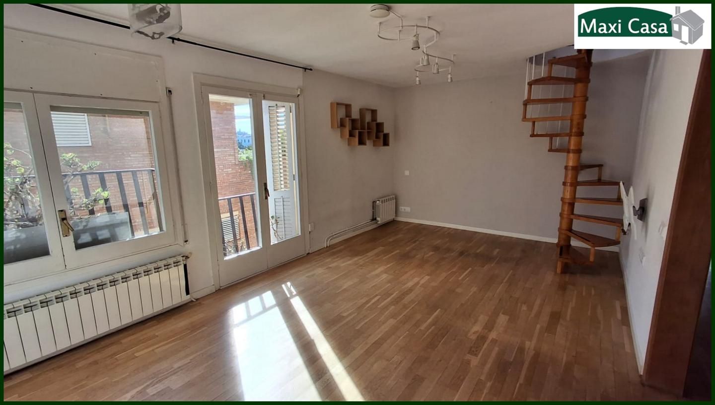 Sala d'estar de Pis de lloguer en  Barcelona Capital amb Aire condicionat i Terrassa