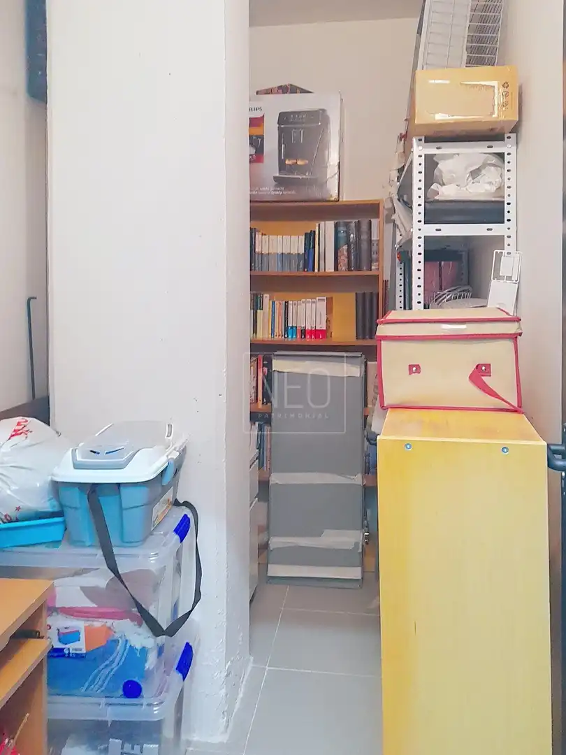 Flat for sale in Madrid  with Air Conditioner, Heating and Private garden