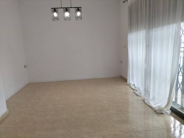 Planta baja en Venta en Cox