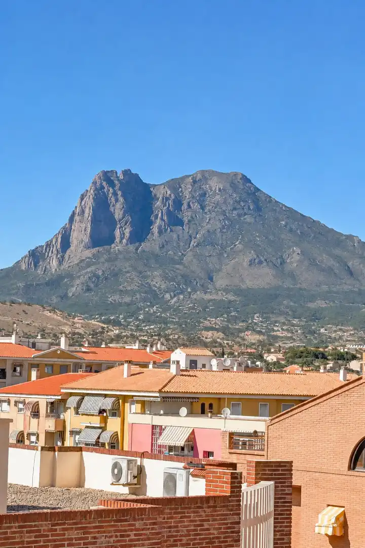 Vista exterior de Pis en venda en Villajoyosa / La Vila Joiosa amb Aire condicionat i Terrassa