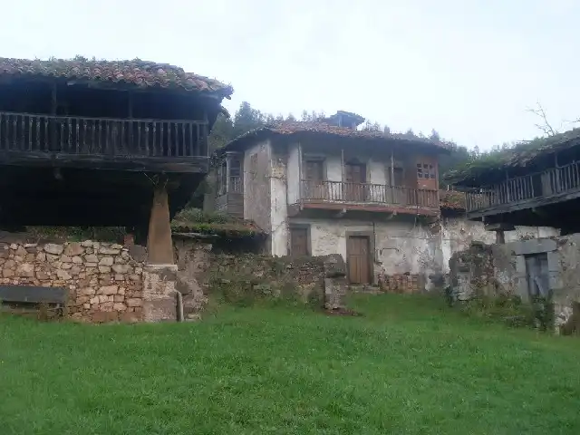 Casa en venda a Barrio Castiello 8, imagen 3