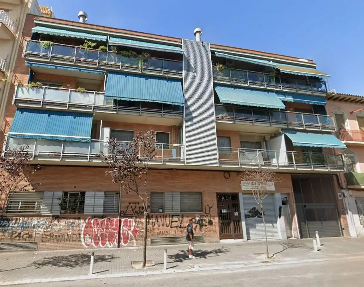 Pis amb ascensor en venda a Artigues - Llefià