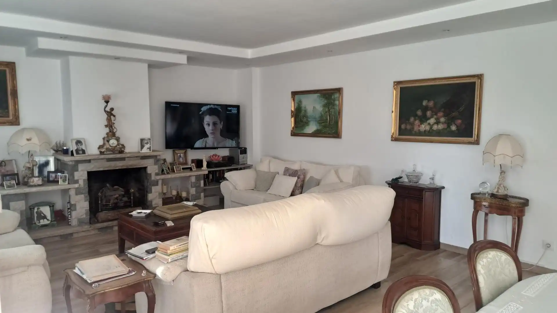 Sala d'estar de Casa o xalet en venda en Lloret de Mar amb Jardí privat, Terrassa i Traster
