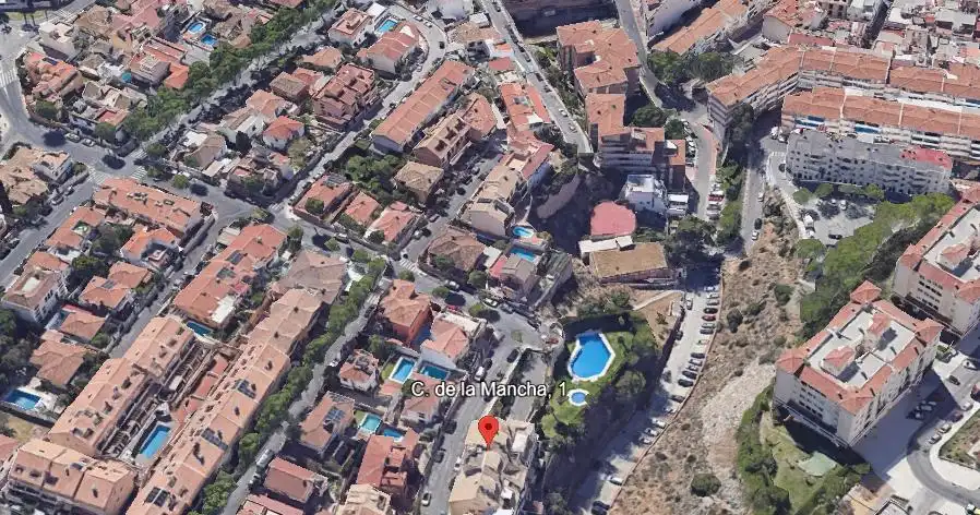 Vista exterior de Ático en venta en Benalmádena con Aire acondicionado, Calefacción y Jardín privado