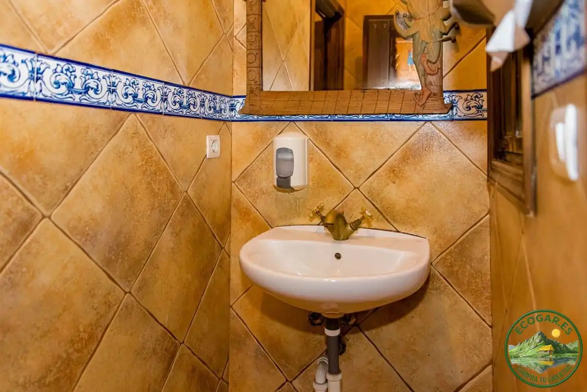 Baño de Casa o chalet en venta en Santa Colomba de Somoza con Calefacción y Trastero