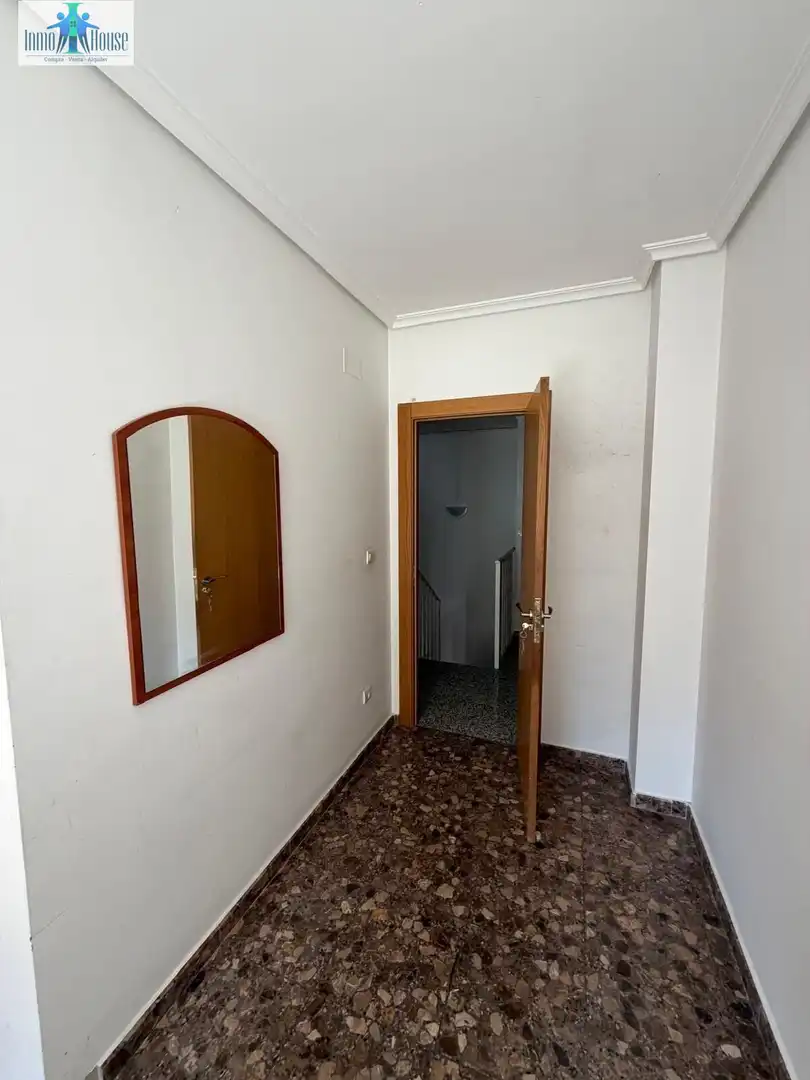 Dúplex en venta en Albacete con Calefacción y Amueblado