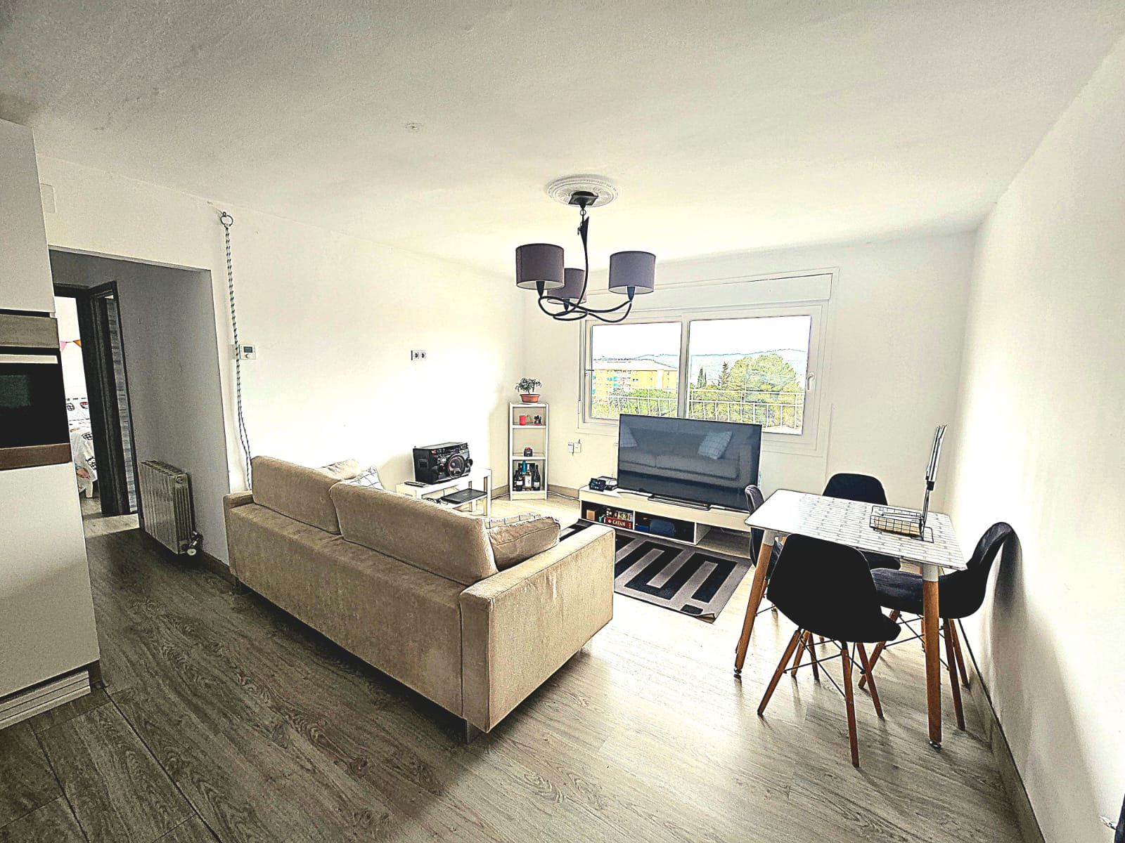 Sala de estar de Piso en venta en Terrassa con Calefacción, Parquet y Trastero