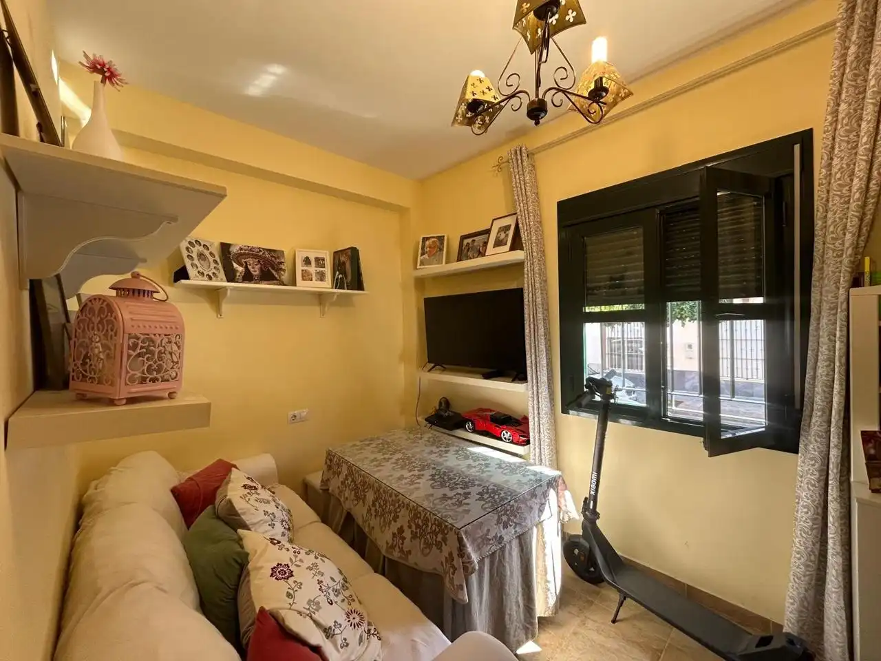 Dormitori de Casa o xalet en venda en Dos Hermanas amb Aire condicionat, Calefacció i Terrassa