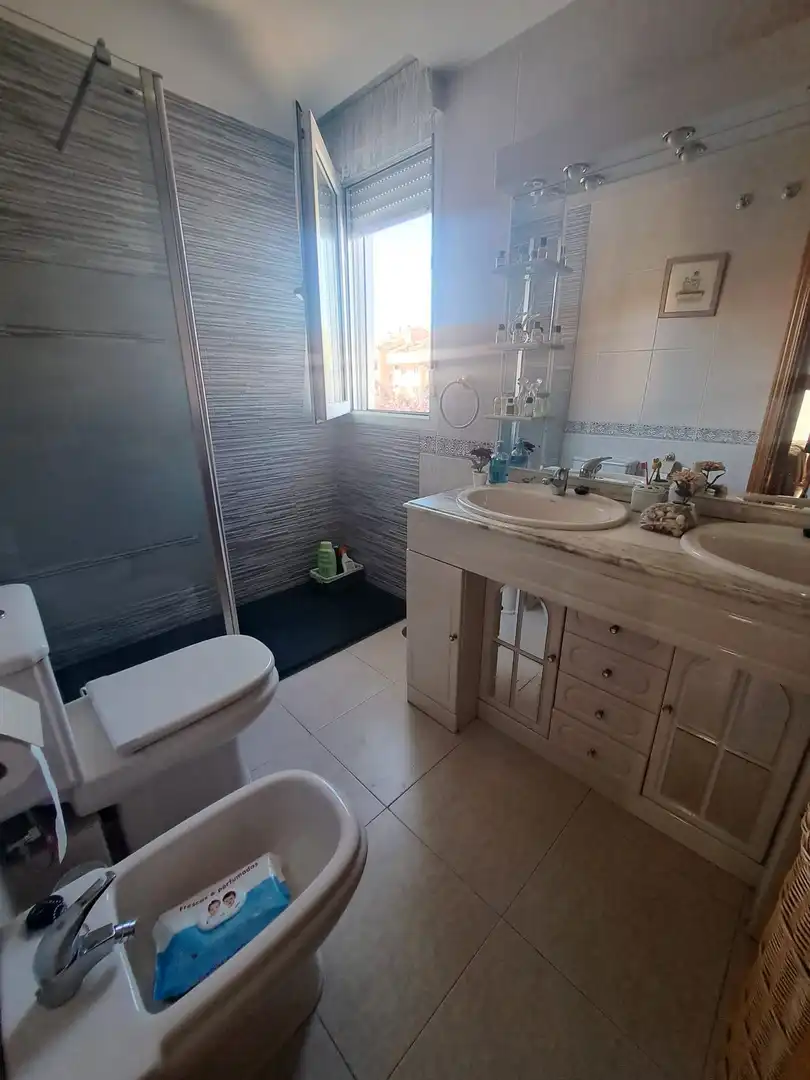 Casa amb jardí de lloguer a cronista Ruíz ayucar 33, imagen 40