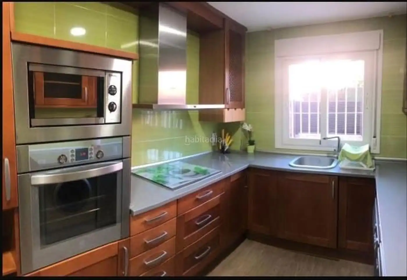 Casa pareada con jardín en venta en Calle los Almendros 63, imagen 2