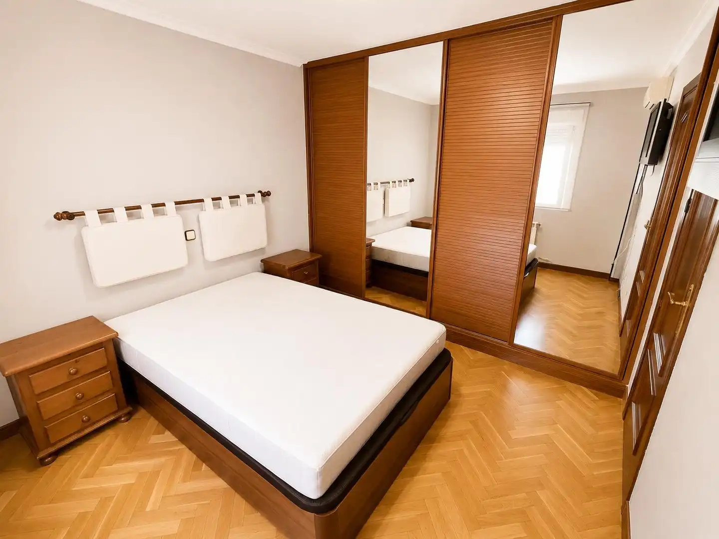 Dormitori de Apartament en venda en Madrid amb Aire condicionat i Calefacció