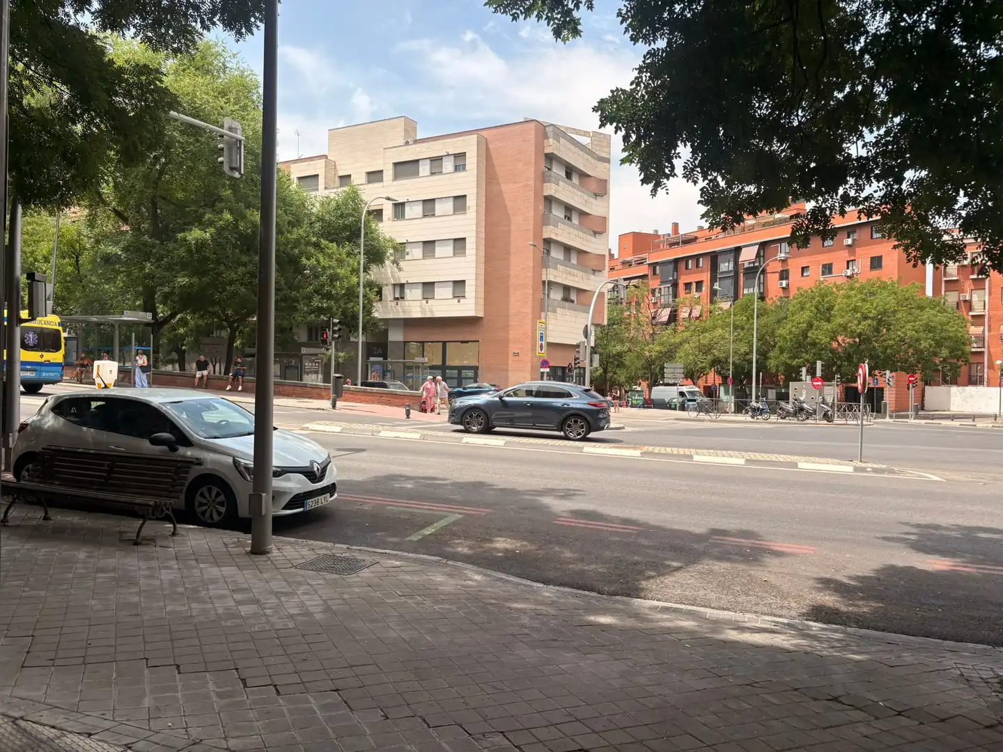 Außenansicht von Wohnung zur Miete in Madrid mit Heizung und Balkon