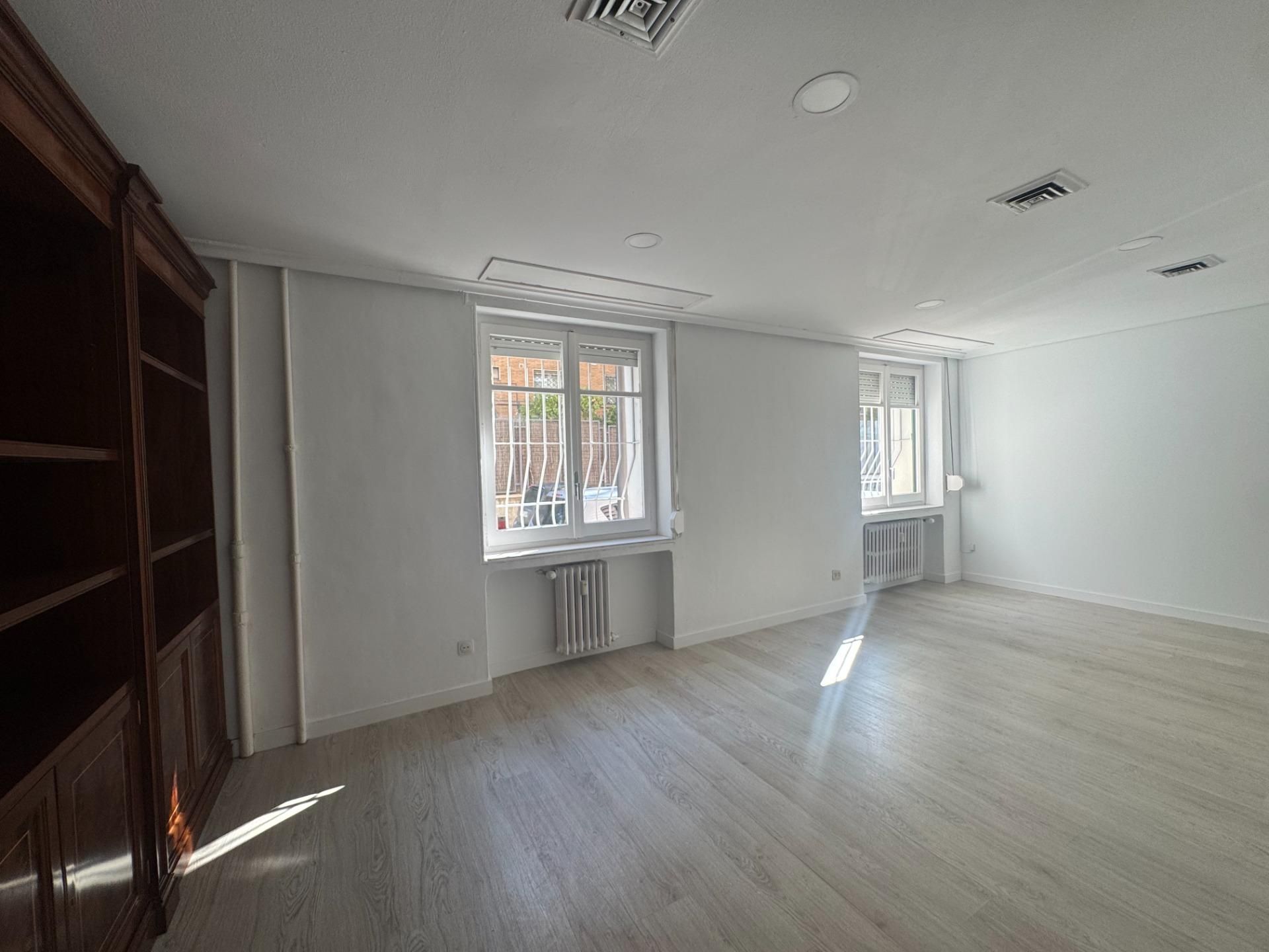 Oficina de lloguer en  Madrid Capital amb Aire condicionat i Calefacció