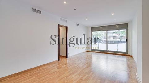 Photo 3 of Flat for sale in Carrer de Padilla, Sagrada Família, Barcelona