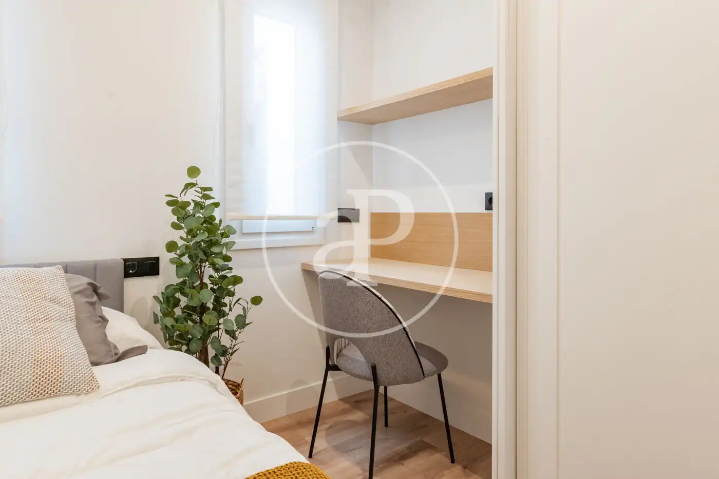 Bedroom of Flat for sale in Madrid  with Air Conditioner, Heating and Terrace