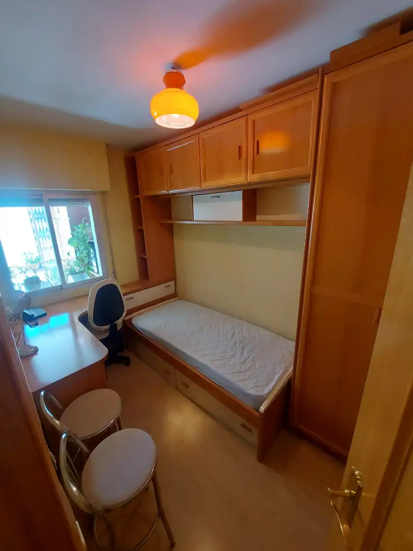 Habitación de Piso en venta en Madrid con Calefacción, Terraza y Amueblado