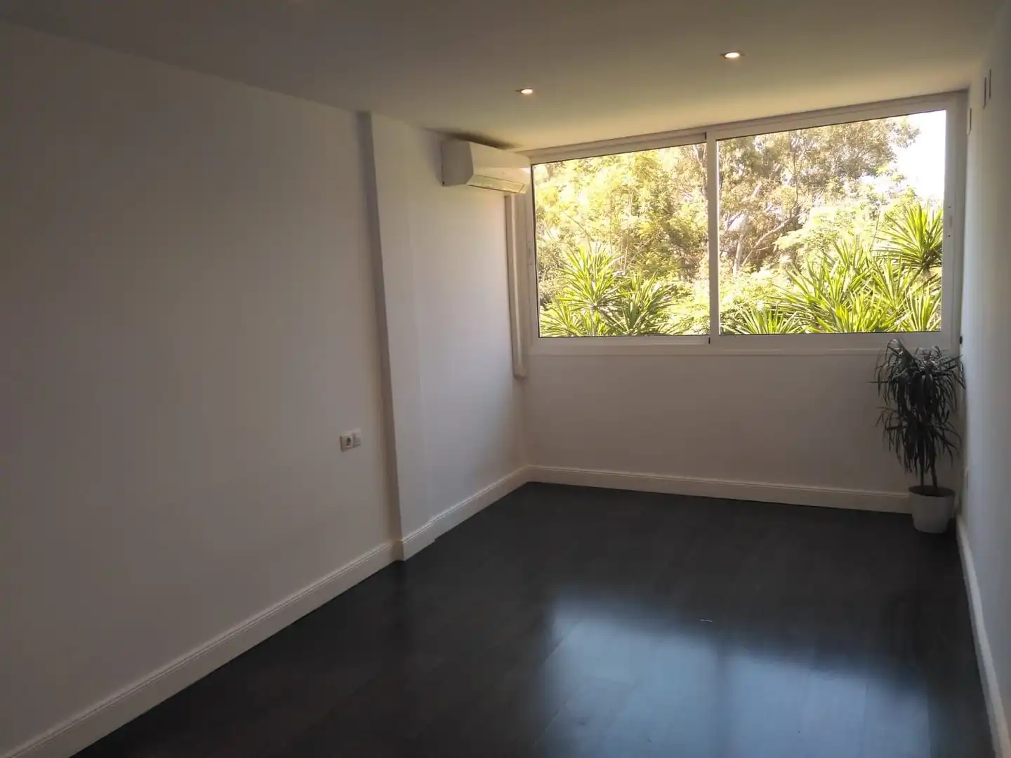Bedroom of Flat for rent in Málaga  with Air Conditioner
