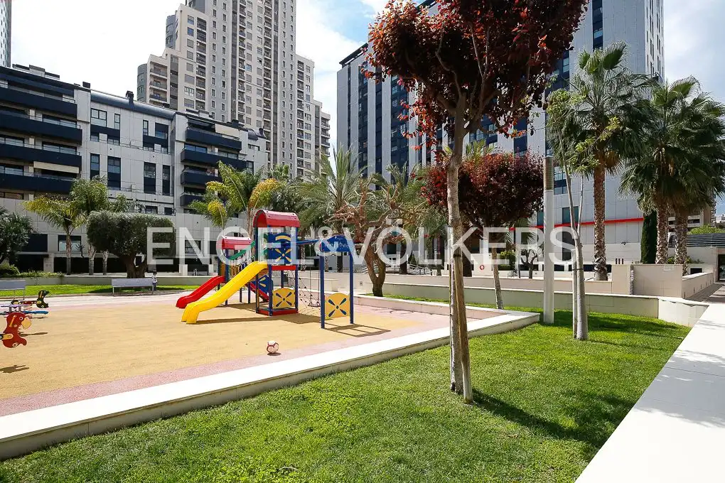 Terraza de Dúplex en venta en Valencia con Aire acondicionado, Calefacción y Jardín privado