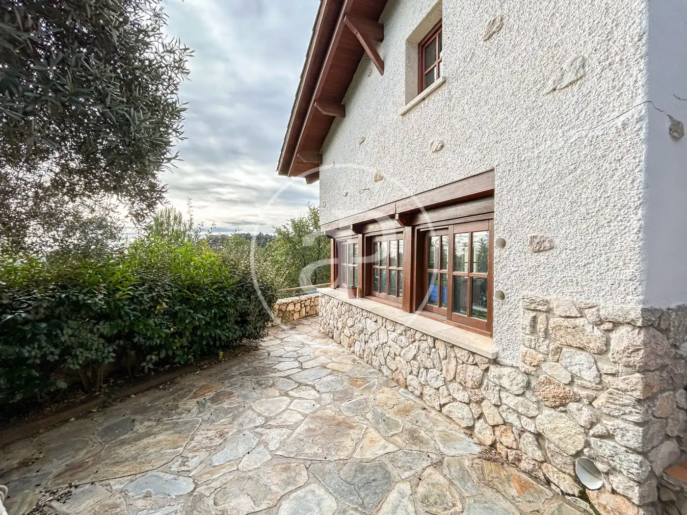 Vista exterior de Casa o xalet en venda en Matadepera amb Calefacció, Jardí privat i Terrassa