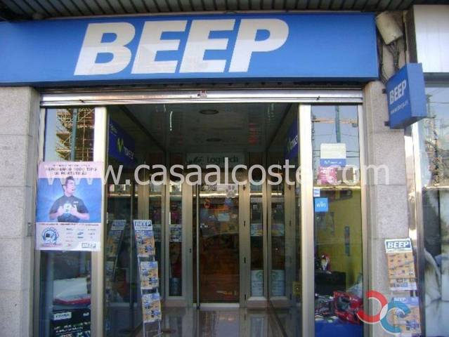 Local comercial en Venta en  DE ORENSE en Marín