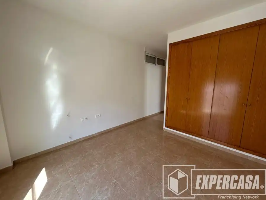 Habitación de Casa adosada en venta en Marines con Terraza