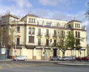 Exterior view of Duplex to rent in  Sevilla Capital  with Balcony