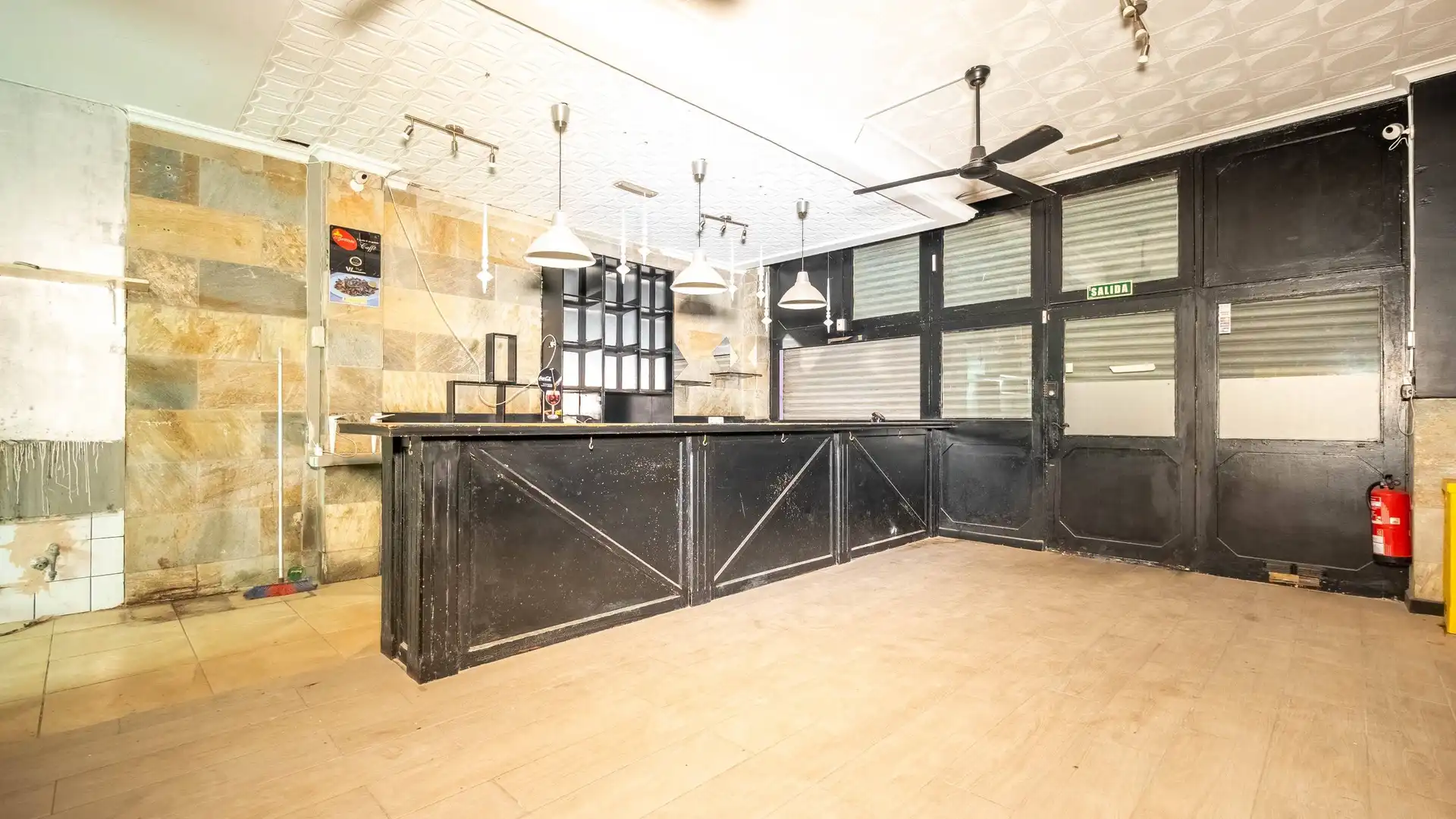 Cocina de Local en venta en Las Palmas de Gran Canaria con Aire acondicionado