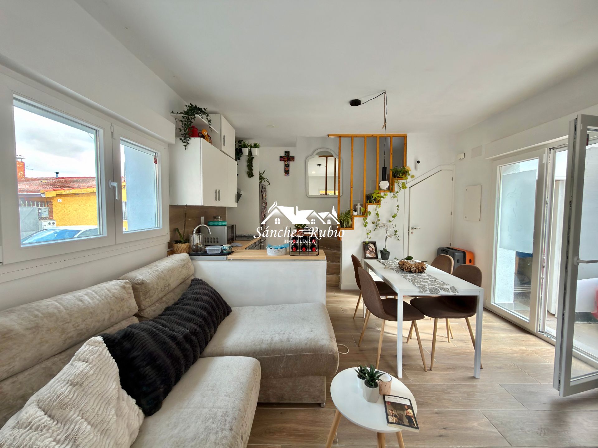 Sala d'estar de Casa o xalet en venda en Galapagar amb Calefacció, Parquet i Terrassa