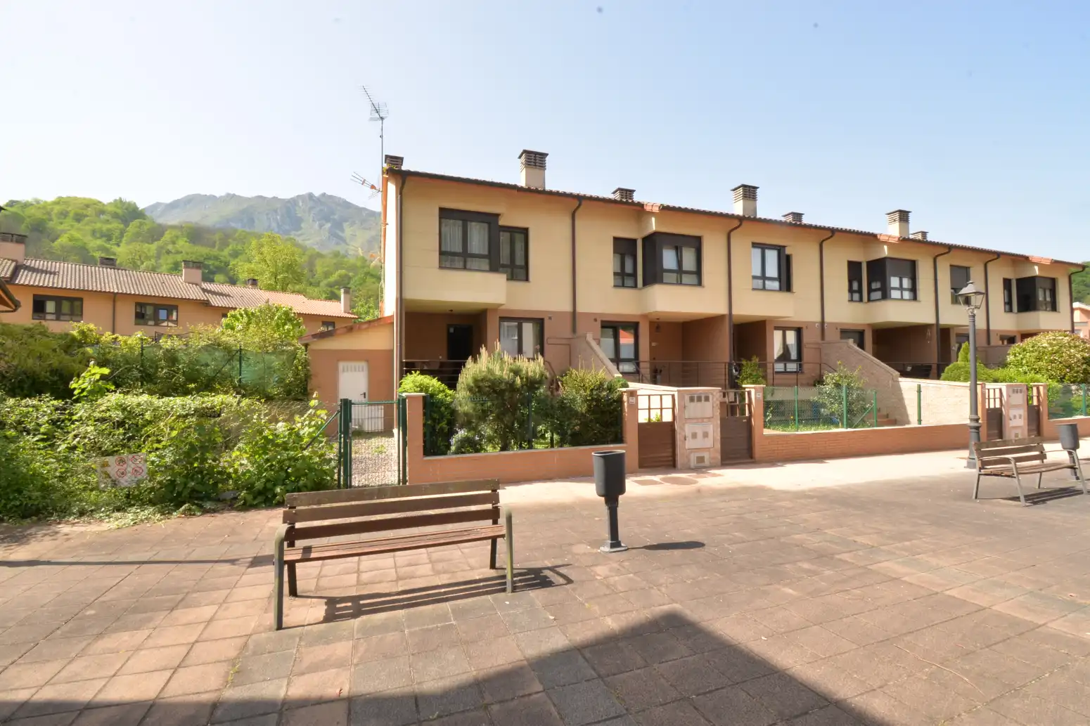 Detached homes for sale in Morcín - PLAZA LOS CEREZALES