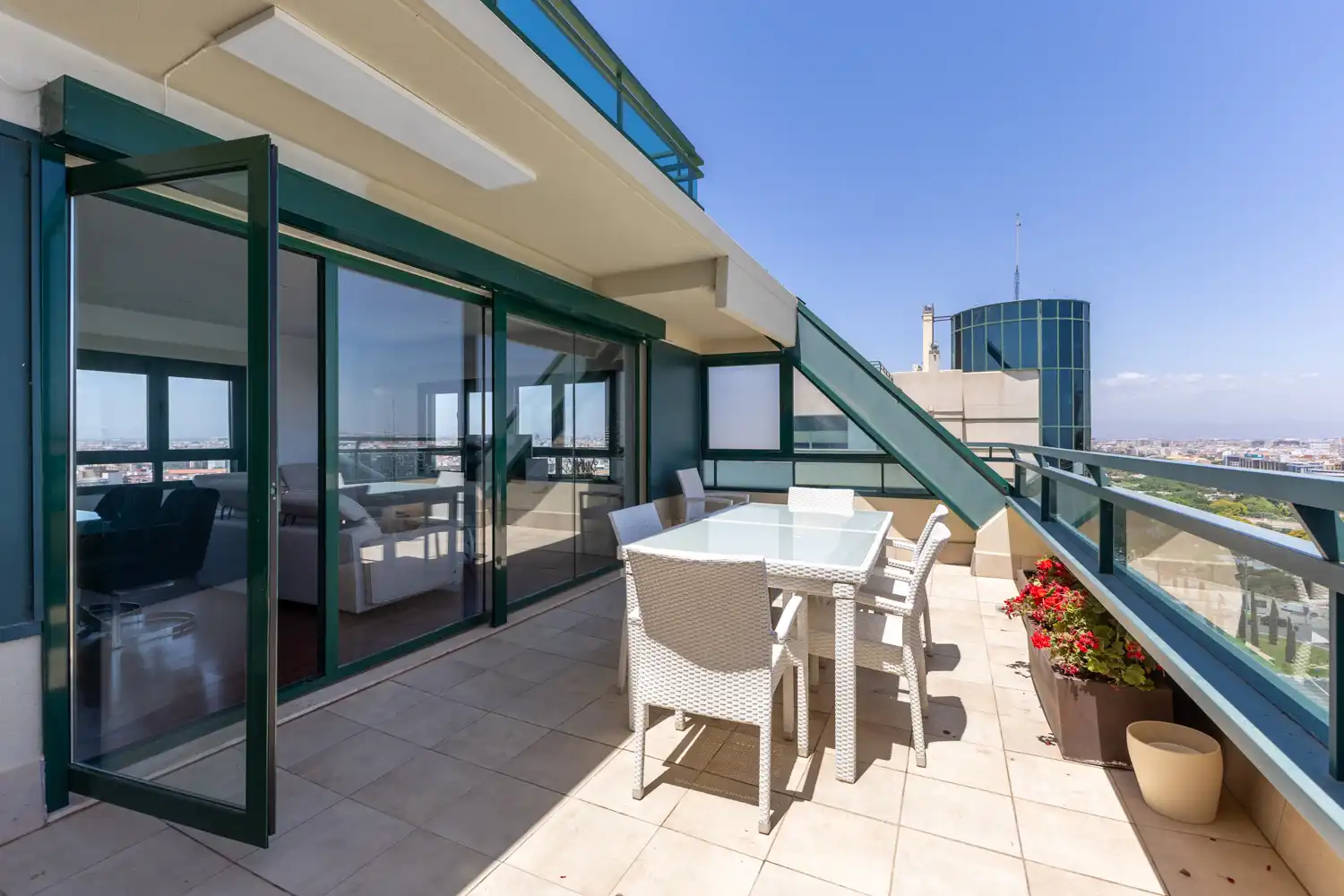 Terrace of Attic for rent in Valencia  with Air Conditioner, Heating and Parquet flooring
