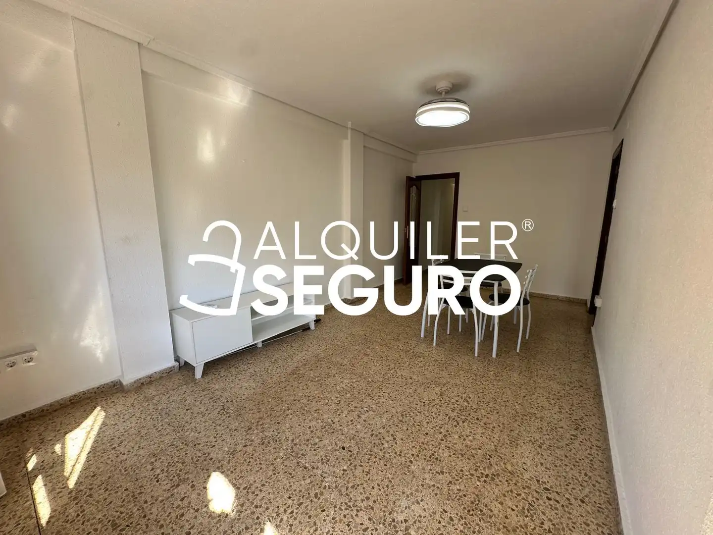 Pis de lloguer a Santos Justo y Pastor, L'Amistat