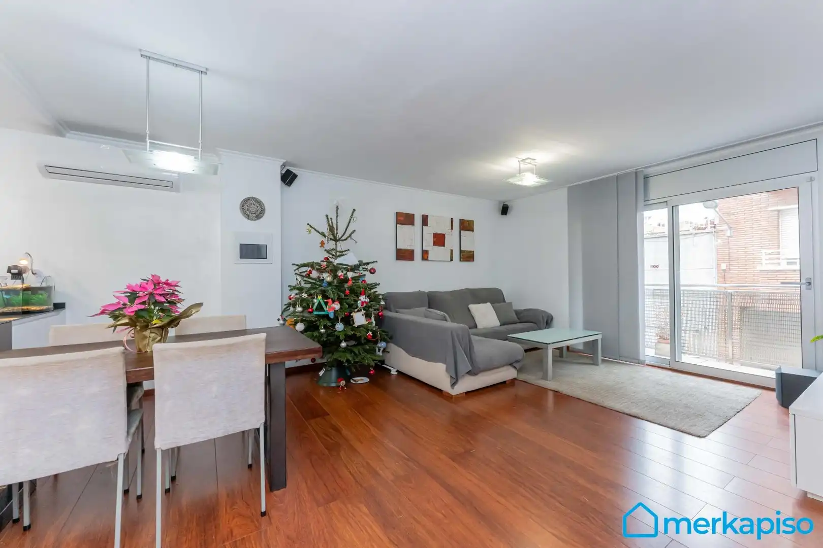 Sala de estar de Casa adosada en venta en Viladecans con Aire acondicionado, Terraza y Balcón