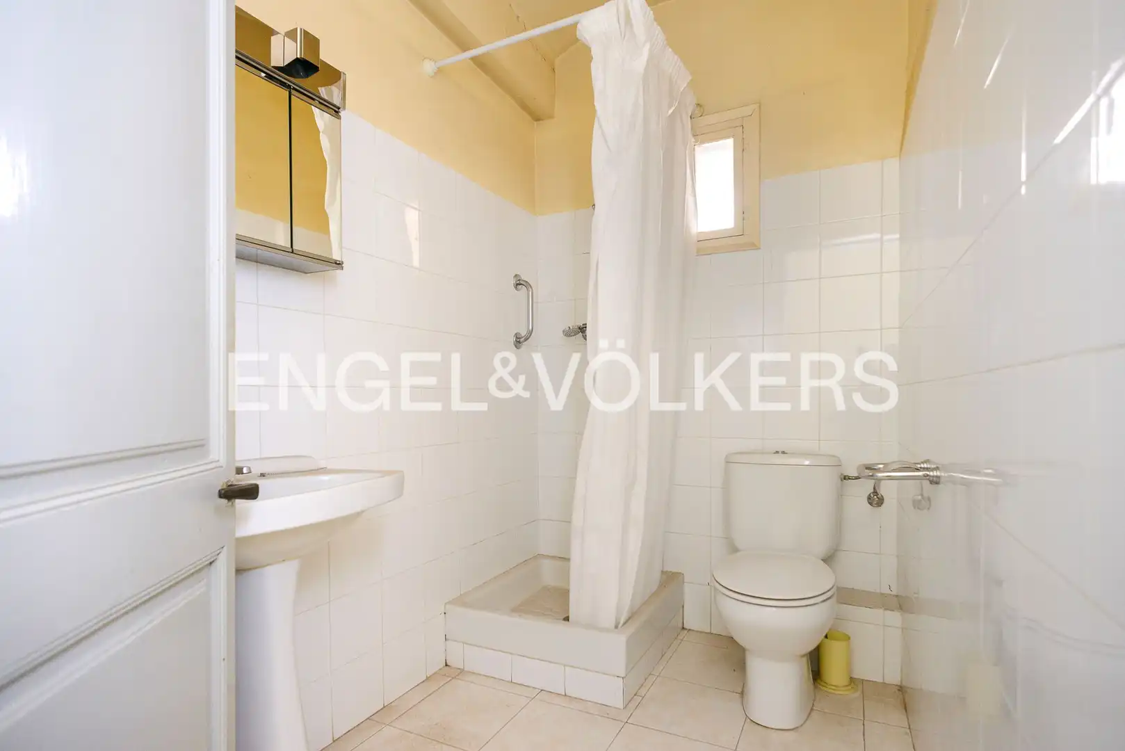 Baño de Casa o chalet en venta en Olot con Calefacción, Jardín privado y Terraza